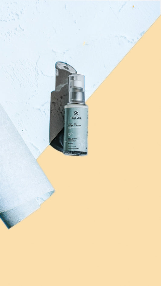 Day Cream for Glow & brightening Skin with Sepiwhite MSH, Vitamin-C, Kakadu Plum, Phytosqualene | Day Protection SPF 15-50ml